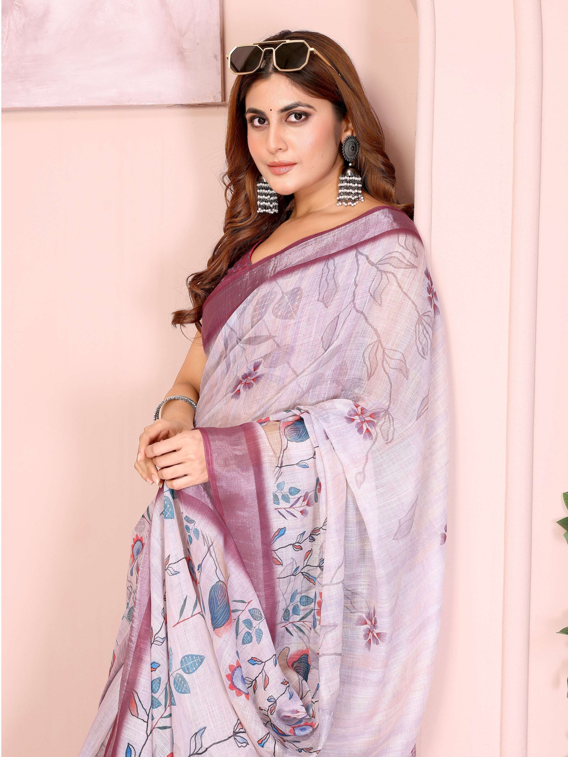 Elegant Linen Cotton Saree ? Pastel Lavender with Multicolor Floral Motifs & Wine-Purple Border - Image 3