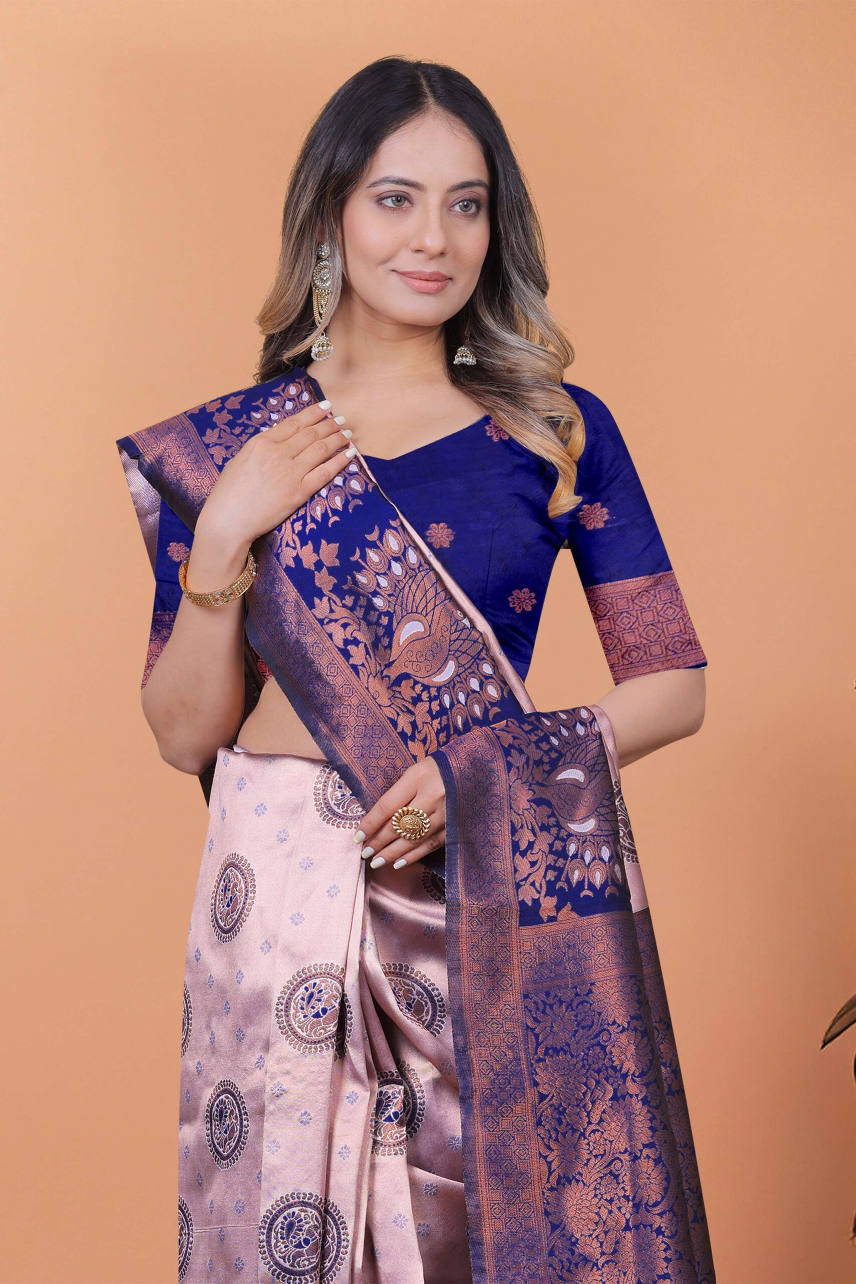 Royal Enchant Banarasi Silk Saree ? Lavender Silver with Peacock Zari Pallu - Image 2