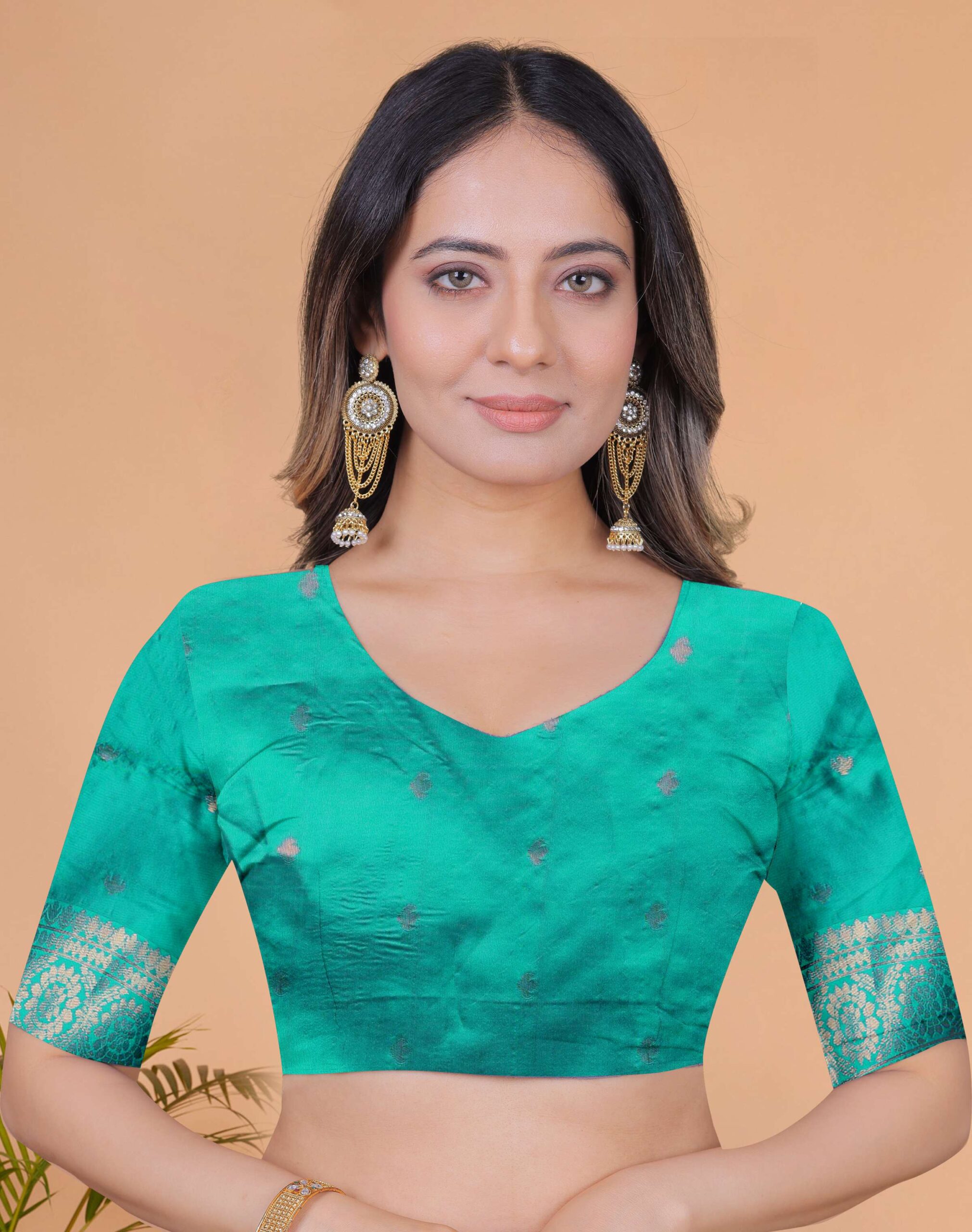 Royal Enchant Banarasi Silk Saree ? Lavender Silver with Peacock Zari Pallu - Image 3